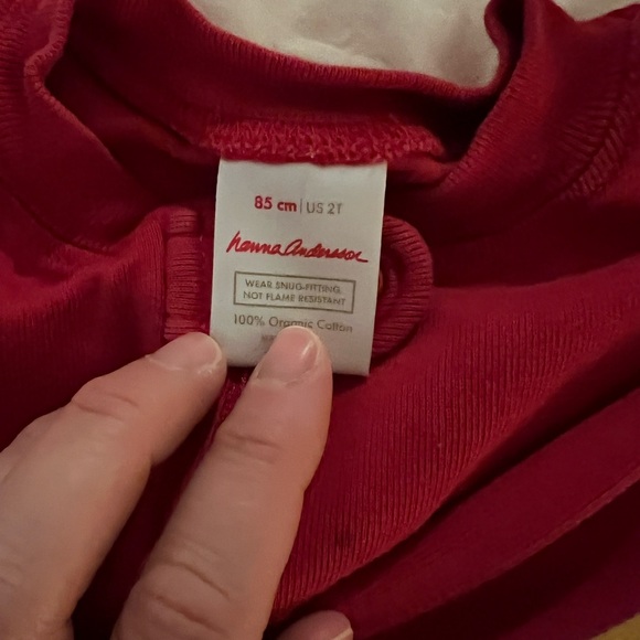 Hanna Andersson footed pajamas 2t (85) - Picture 6 of 7